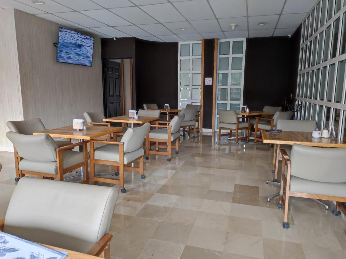 Hotel Oliver Inn - Tlalnepantla Мексико Сити Екстериор снимка