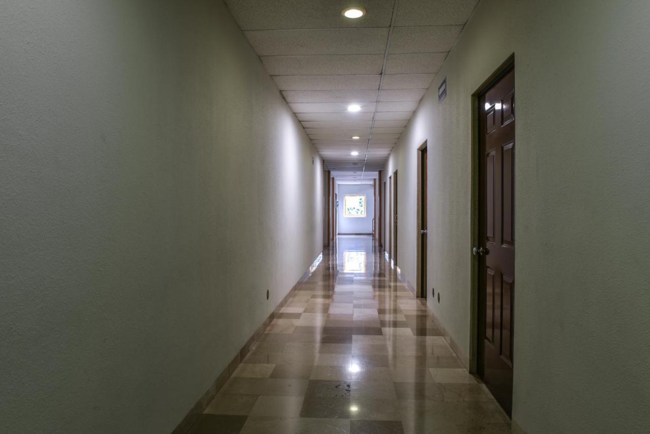 Hotel Oliver Inn - Tlalnepantla Мексико Сити Екстериор снимка