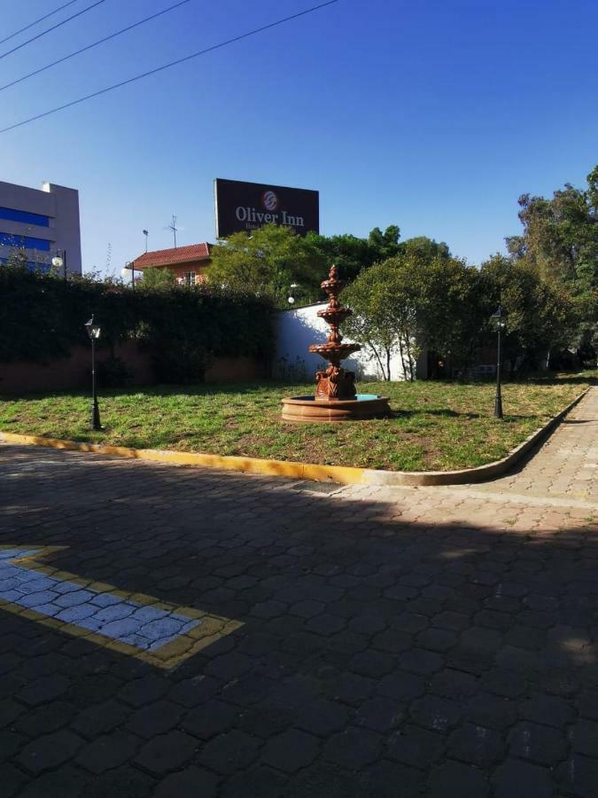 Hotel Oliver Inn - Tlalnepantla Мексико Сити Екстериор снимка