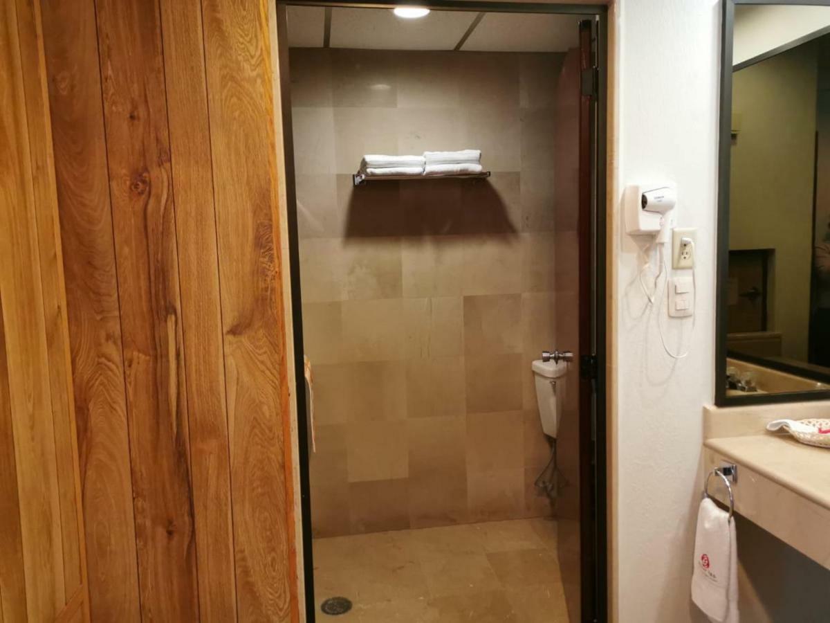 Hotel Oliver Inn - Tlalnepantla Мексико Сити Екстериор снимка